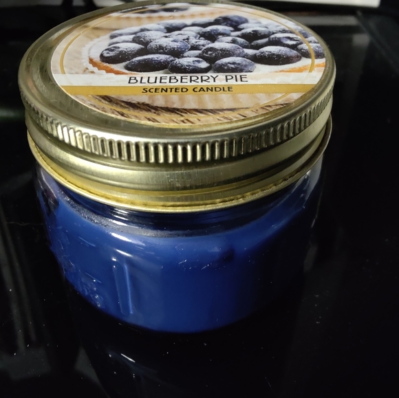 old williamsburgh Other - Blueberry Pie Scented Candle